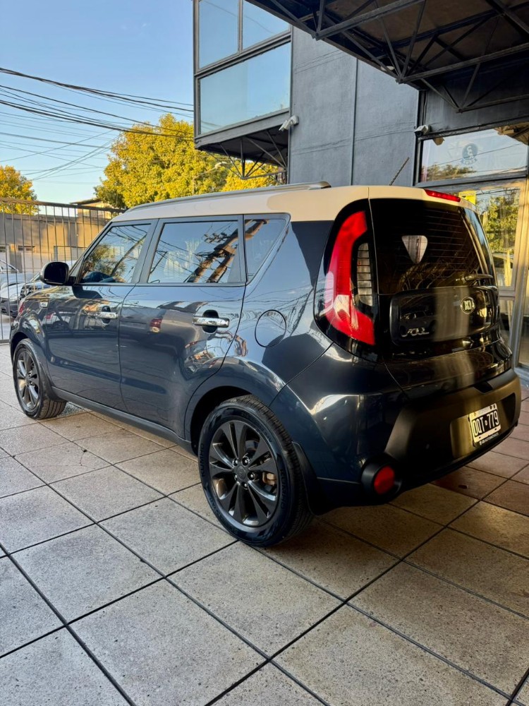 Kia Soul EX — foto 6